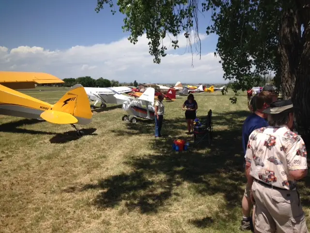 Van Aire Skyport - Community Planes